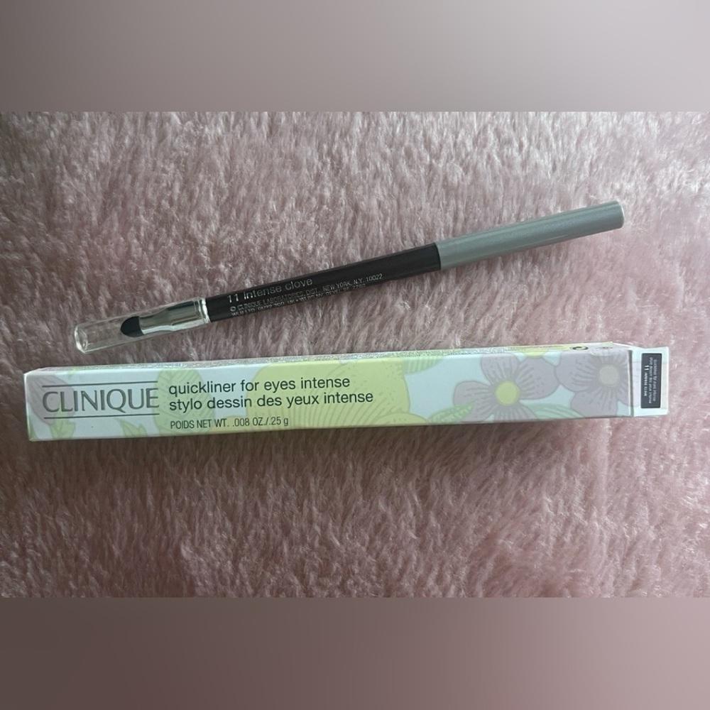 Clinique Quickliner for Eyes Intense Clove new